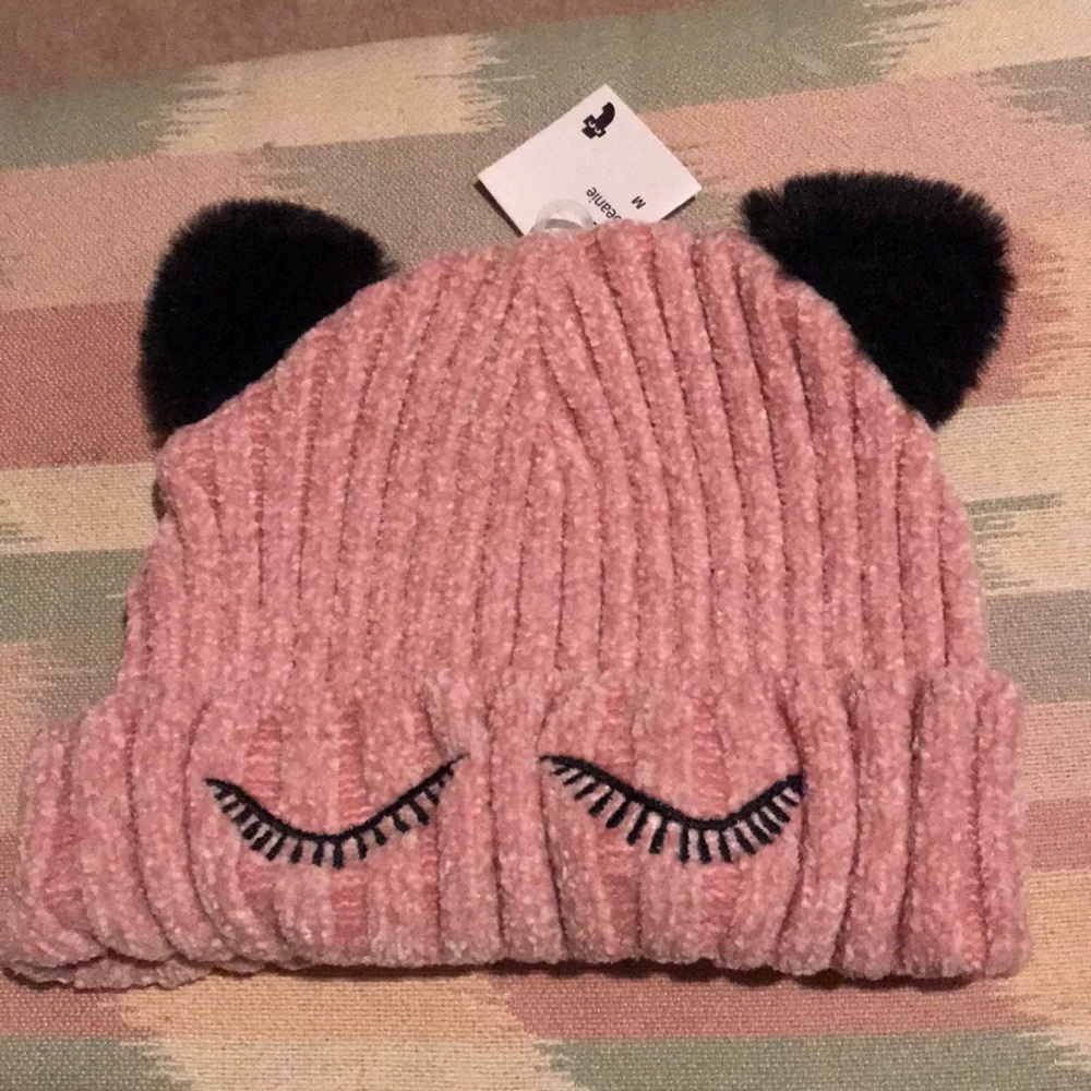 NWT Super soft pink beanie